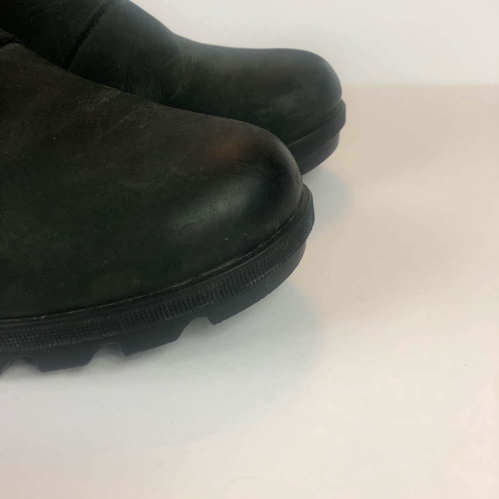 Sorel Joan of Arctic II Chelsea ankle booties with hidden wedge. - Picture 3 of 7